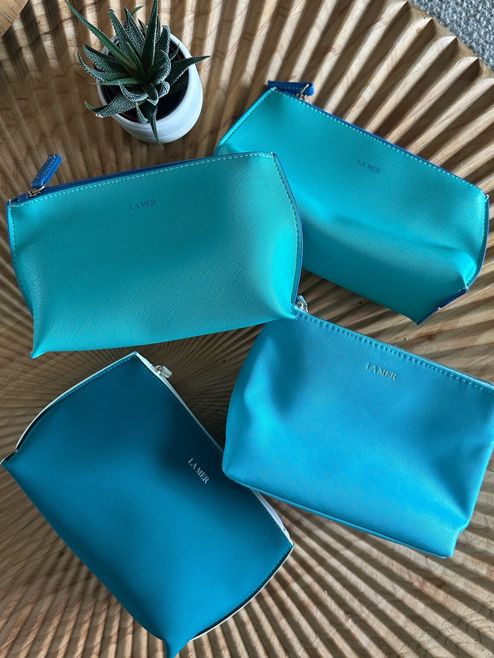 LA MER Turquoise Cosmetic Pouches - Set of 4 - NEW